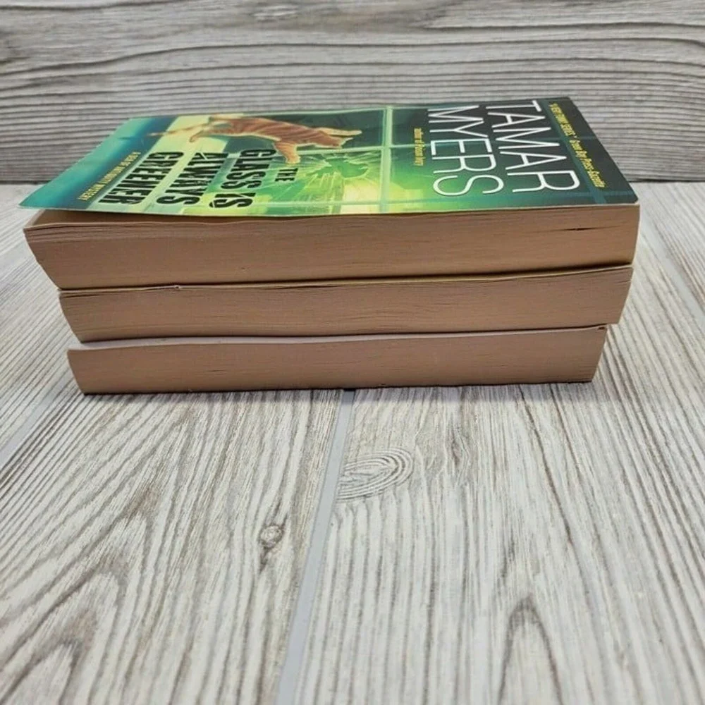 Tamar Myers Mystery Book Lot 3 Paperback Pennsylvania Dutch Den of‎ Antiquity